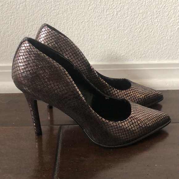 Call it Spring Heels - Picture 5 of 9